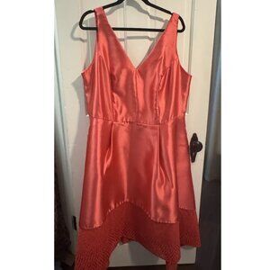 MONIQUE LHUILLIER High Low Laced Sleeves V Neck Cocktail Evening